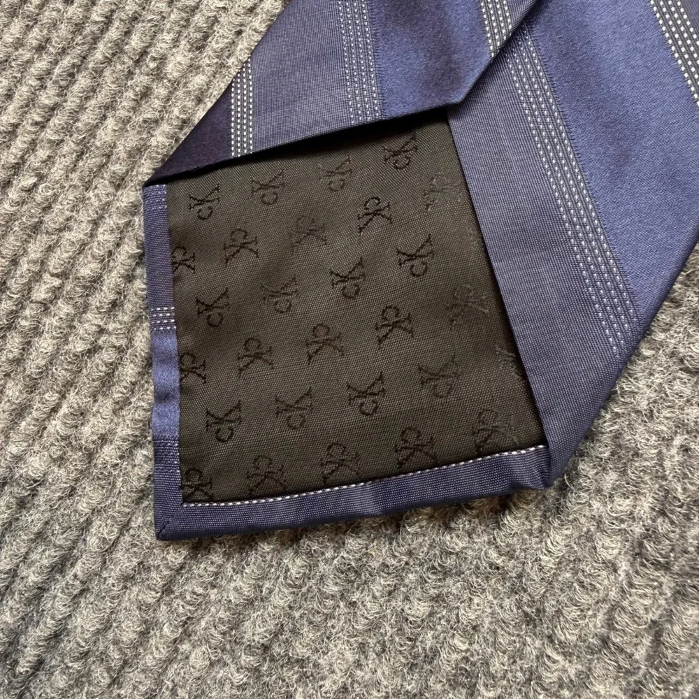Calvin Klein Blue Striped Silk Necktie Made in USA Classic Designer Tie Standard